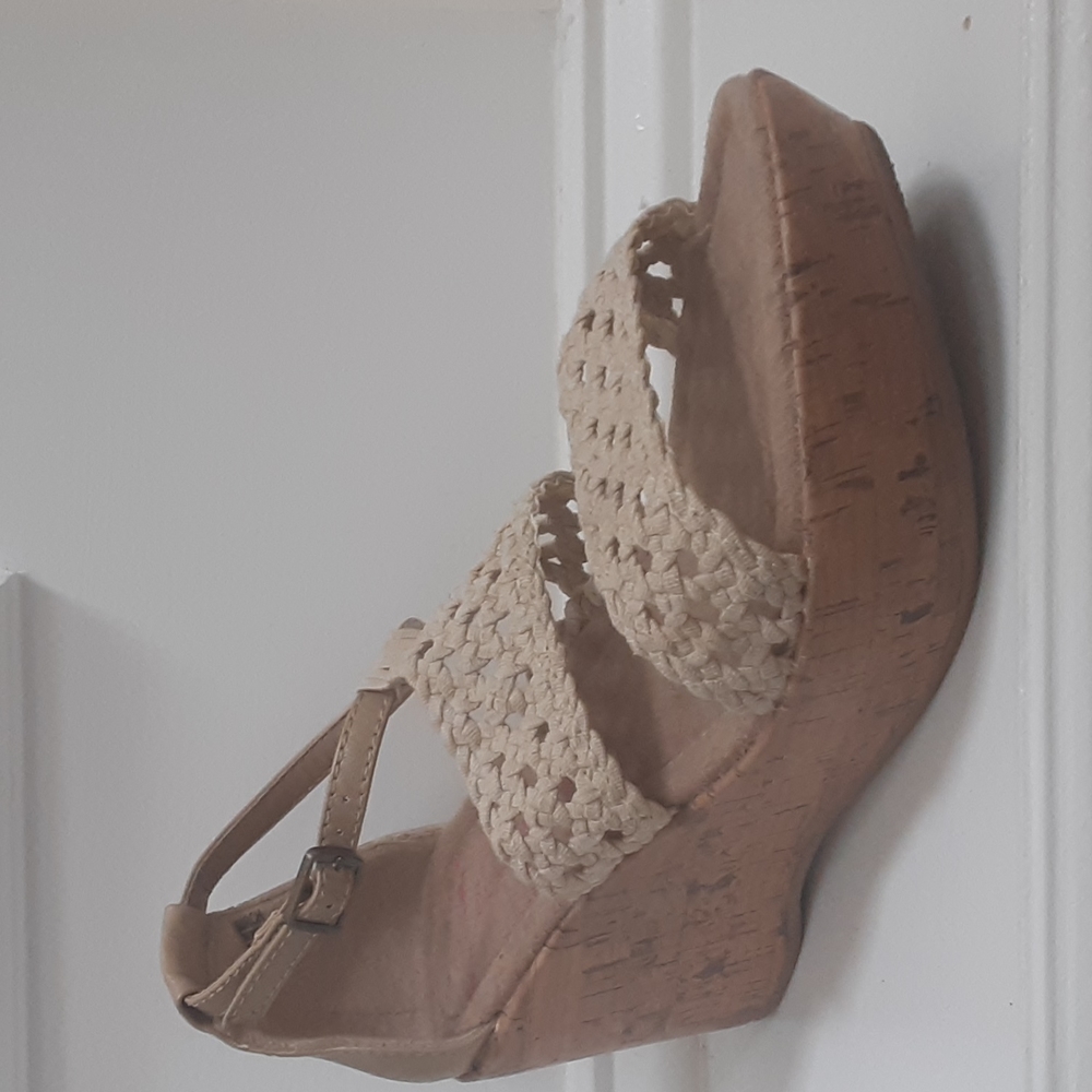 Sandals - Picture 2 of 4